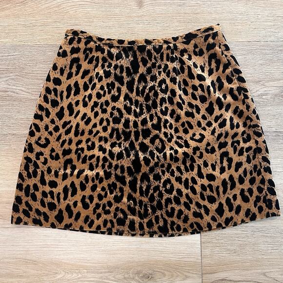 Vintage BCBG Leopard Velvet Mini Skirt Women’s 6 Whimsigoth Night Out Y2K - Picture 1 of 9